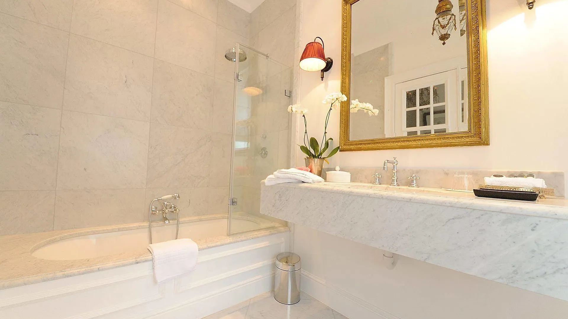 B&B Jvr 108 Antverpy Bed & Breakfast
